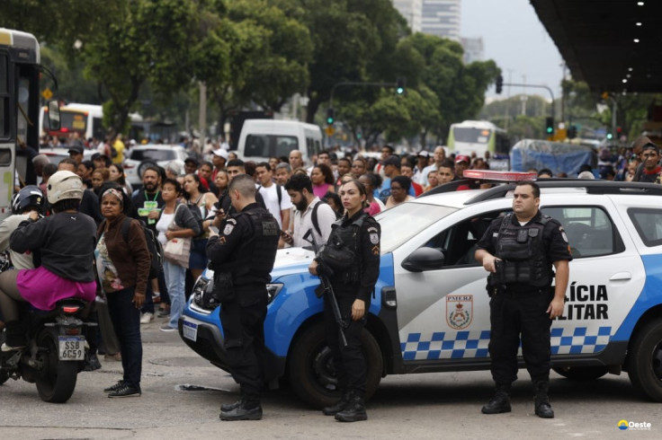 Ação no RJ é cortina de fumaça e expõe população, dizem especialistas