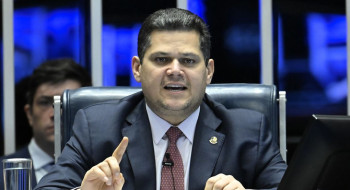 Alcolumbre manda arquivar PEC da Blindagem após rejeição da CCJ