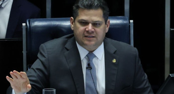 Alcolumbre mantém sessão da CPMI do INSS que quebrou sigilo de Lulinha