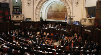 Alerj deve decidir sobre prisão de Bacellar nos próximos dias