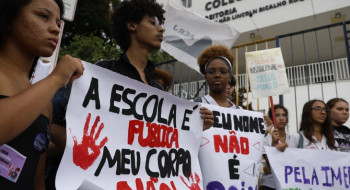 Alunos do Pedro II pedem aulas para enfrentar a violência de gênero