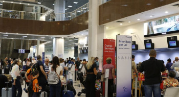 Anac discute com aéreas aumento de voos no Santos Dumont; Paes critica