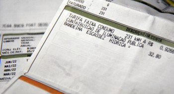 Aneel divulga calendário para anúncio de bandeiras tarifárias em 2026