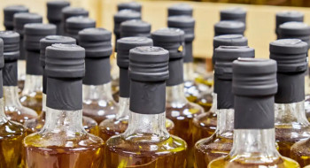 Anvisa proíbe venda de azeite e suspende doce de leite e sal grosso