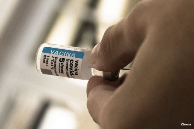 Após cinco anos de vacinação, covid recua, mas ainda preocupa