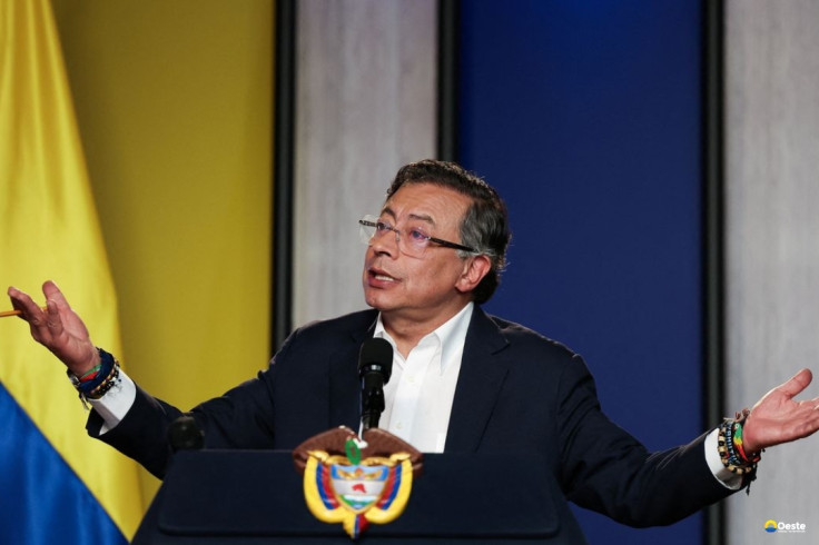 Após fala de Trump, Petro diz que pegará em armas se necessário