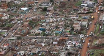 Após tornado, Enem é suspenso em Rio Bonito do Iguaçu, no Paraná