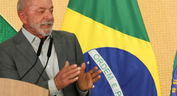 Após vitória nas urnas, Lula vai retomar viagens internacionais