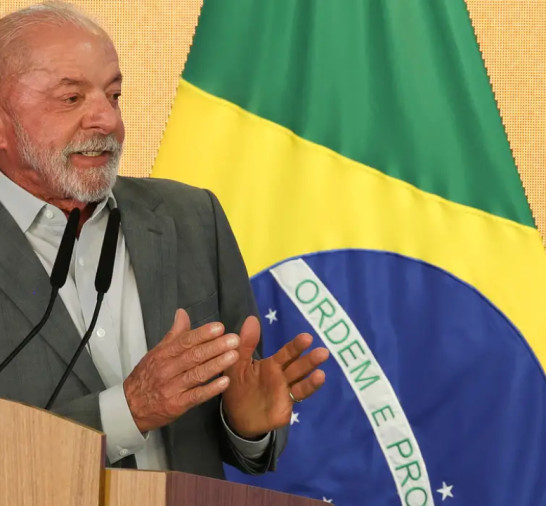 Após vitória nas urnas, Lula vai retomar viagens internacionais