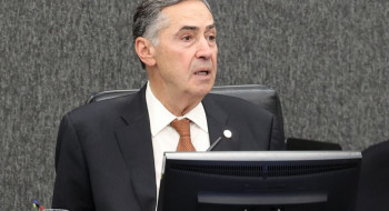 Aposentadoria de Barroso é publicada no Diário Oficial