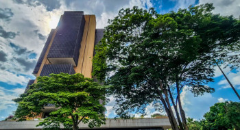 Ata do Copom indica Selic a 15% "por período bastante prolongado"