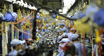 Atividade econômica brasileira contraiu 0,2% em outubro