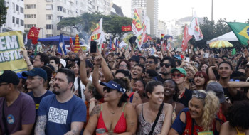 Ato no RJ com Caetano, Chico e Gil repudia anistia e PEC da Blindagem