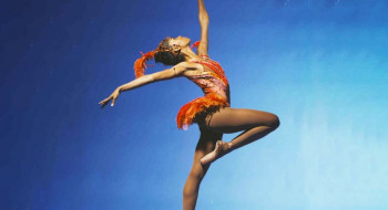 Bailarina brasileira Bethania Nascimento é homenageada em Nova York