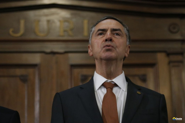 Barroso diz que pretende viver sem exposição pública após sair do STF