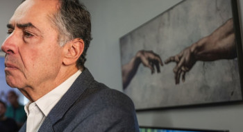 Barroso passa mal e é internado em hospital de Brasília