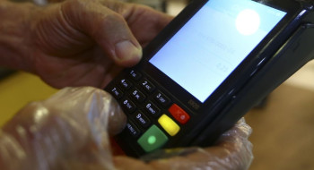 BC: bandeira de cartão terá de pagar transações em caso de falhas