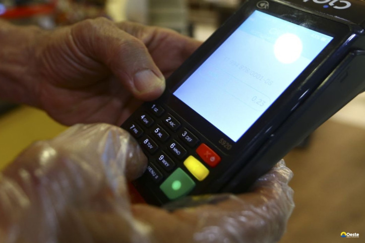 BC: bandeira de cartão terá de pagar transações em caso de falhas