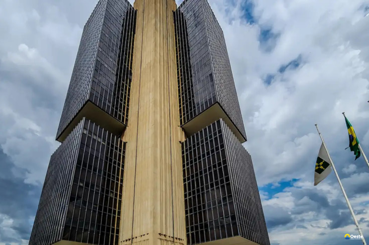 BC mantém juros básicos em 15% ao ano pela quinta vez seguida