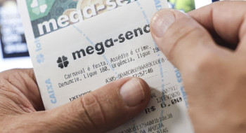 Bilhete de loteria traz alerta de combate à violência contra a mulher