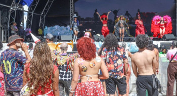 Bloco do Amor faz carnaval respeitoso e livre de preconceitos no DF