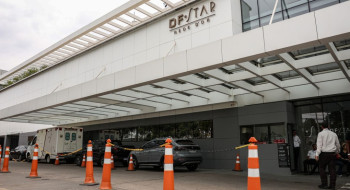 Bolsonaro passa por cirurgia após crise de soluço