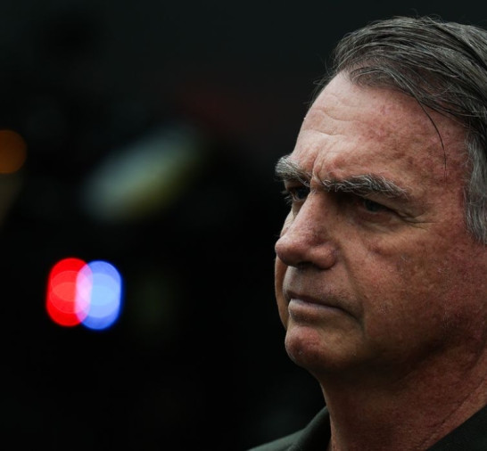 Bolsonaro pede ao STF para se consultar com a nora, que é dentista