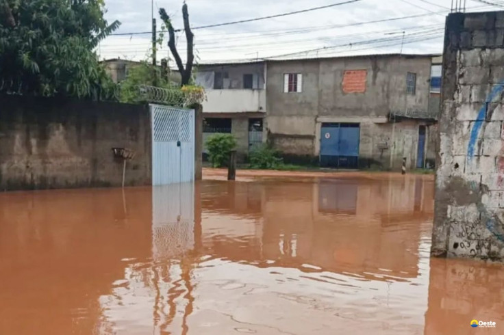 Bombeiros encontram corpo de mulher levada por correnteza