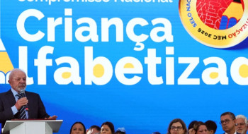 Brasil atinge meta com 66% das crianças alfabetizadas em idade certa