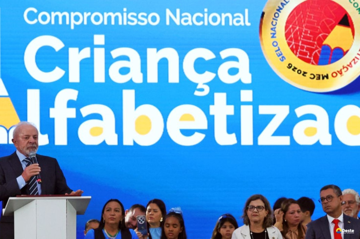 Brasil atinge meta com 66% das crianças alfabetizadas em idade certa