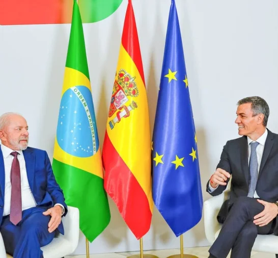 Brasil e Espanha assinam acordos sobre big techs e tecnologia digital