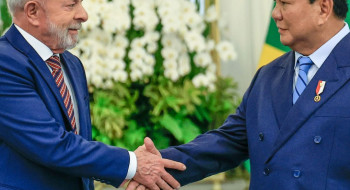 Brasil e Indonésia firmam acordos; Lula confirma candidatura em 2026