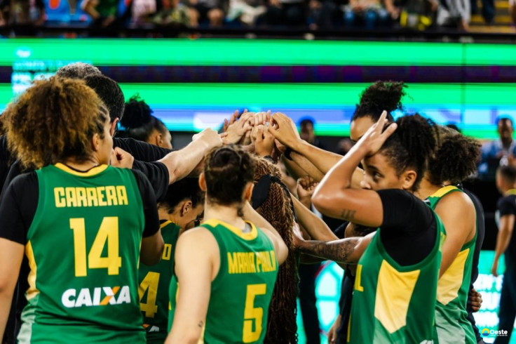 Brasil enfrenta Argentina por vaga no Pré-Olímpico de basquete