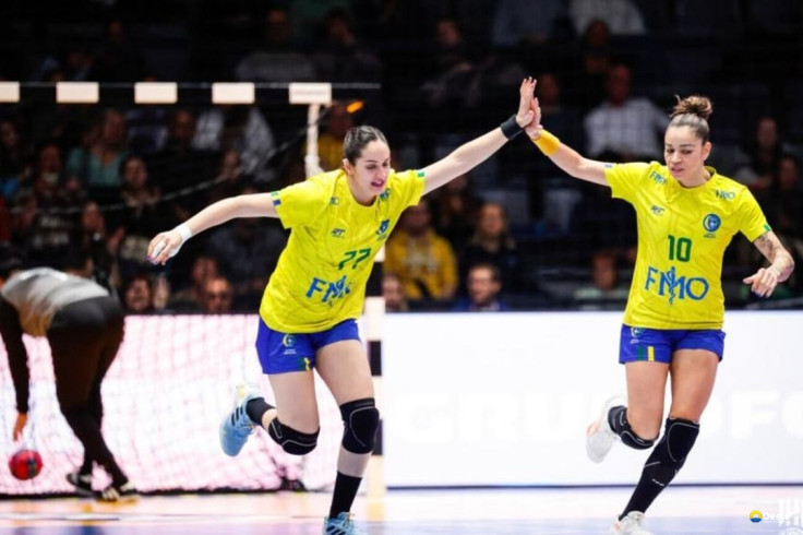 Brasil vence tchecas e vai à 2ª fase do Mundial Feminino de handebol