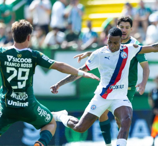 Brasileirão: Chapecoense busca empate com Bahia em jogo de seis gols