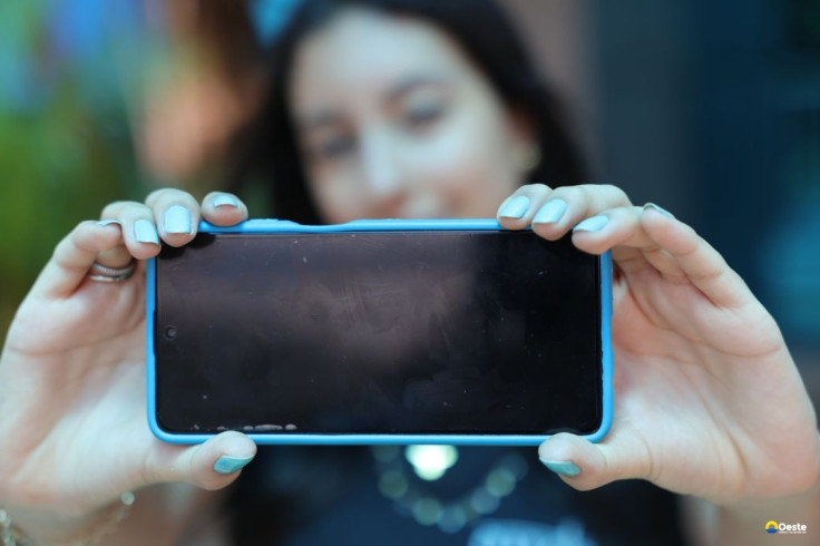 Cai de 51% para 37% uso de internet nas escolas por adolescentes