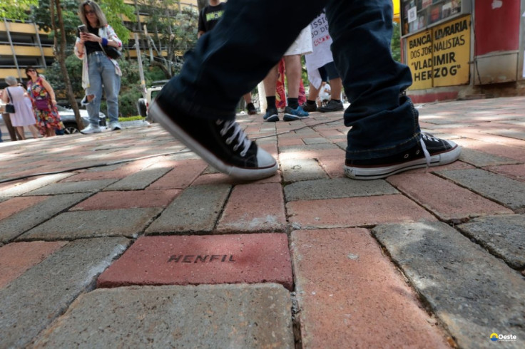 Calçadão em SP homenageia personalidades que lutaram pela democracia