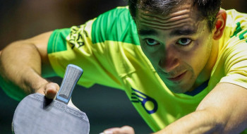 Calderano derrota anfitrião em estreia no WTT Champions, na China