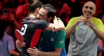 "Calderashi" bate dupla número 1 e fatura título no Smash de Singapura