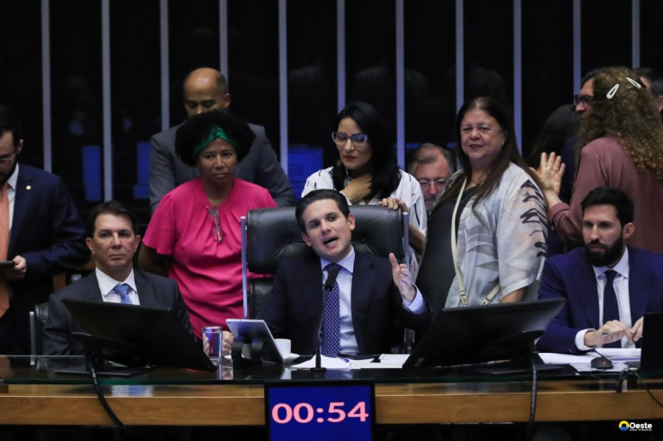 Câmara aprova regras para julgamentos do STF e envia texto ao Senado