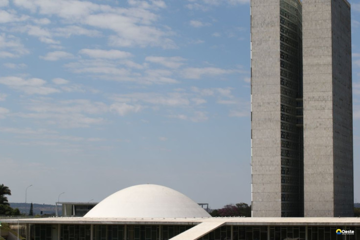 Câmara aprova texto que dá a ANP acesso a dados para combater fraudes