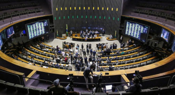 Câmara aprova urgências para votação de projetos com foco em educação