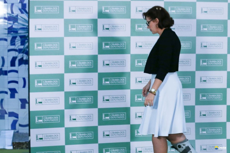 Câmara rejeita cassação da deputada Carla Zambelli