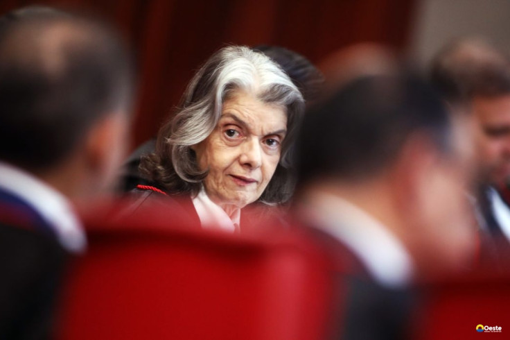 Cármen Lúcia antecipa eleição para sucessão no TSE