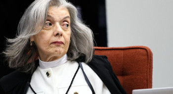 Cármen Lúcia relata ameaça de bomba em palestra a estudantes no DF