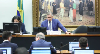 CCJ da Câmara aprova fim da aposentadoria como punição para juízes