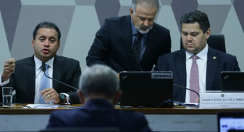 CCJ do Senado adia votação do PL do Impeachment para 2026