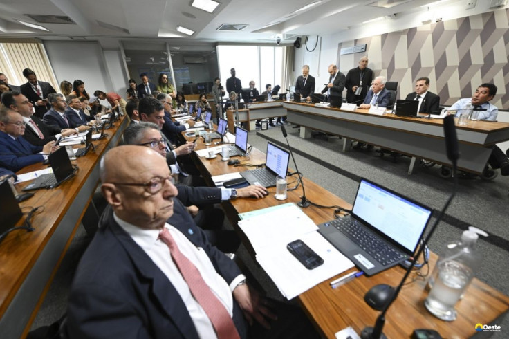 CCJ do Senado aprova PL da Dosimetria e plenário pode votar ainda hoje