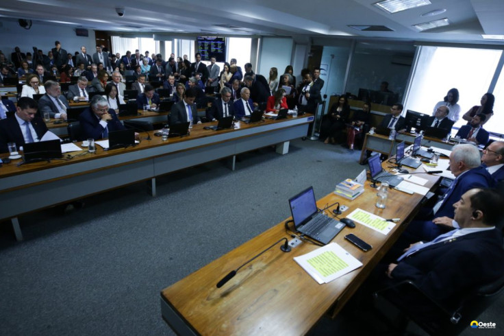 CCJ do Senado rejeita PEC da Blindagem por unanimidade