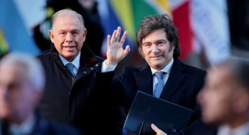 Chanceler da Argentina pede demissão dias antes de eleição legislativa